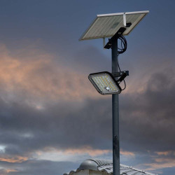 Naświetlacz solarny LED PIR 10W 1500lm 4K czarny IP65 pilot SKU10314 V-Tac